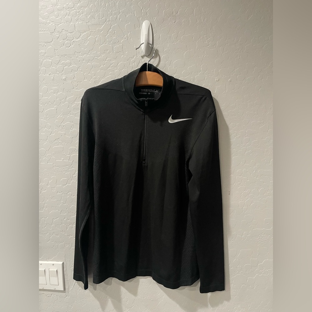 Nike Golf Dri-Fit Knit Long Sleeve Pullover Size Small‎